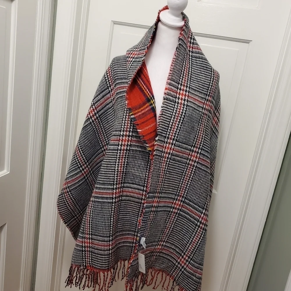 NWT Apt. 9 Reversible Large Wrap/Scarf TARTEN Plaid, Colorful, Warm